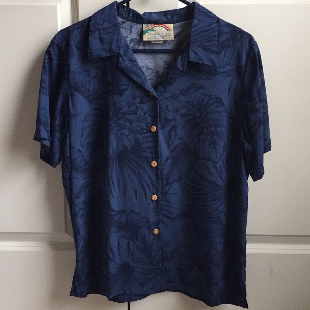 Blue Hawaiian shirt!
